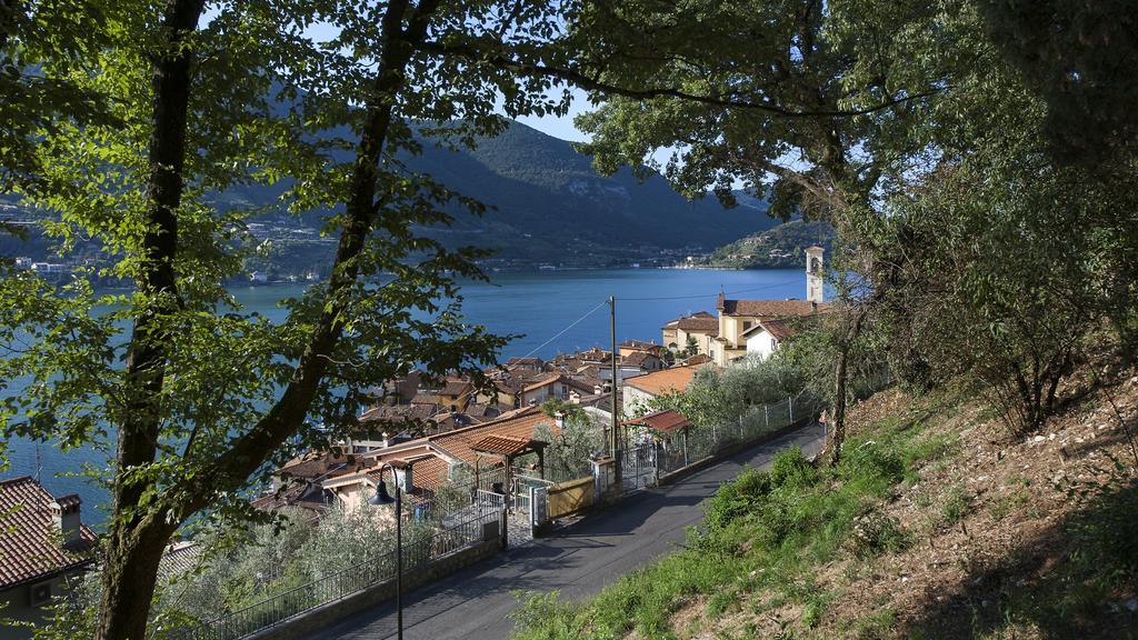 Bella Isola Villa Monte Isola Exterior photo
